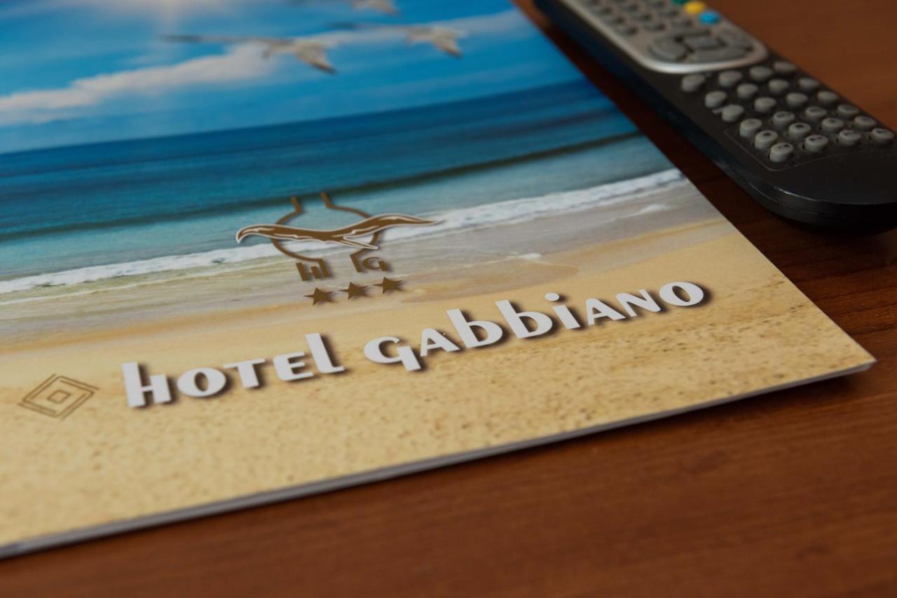 Hotel Gabbiano Porto San Giorgio Bagian luar foto
